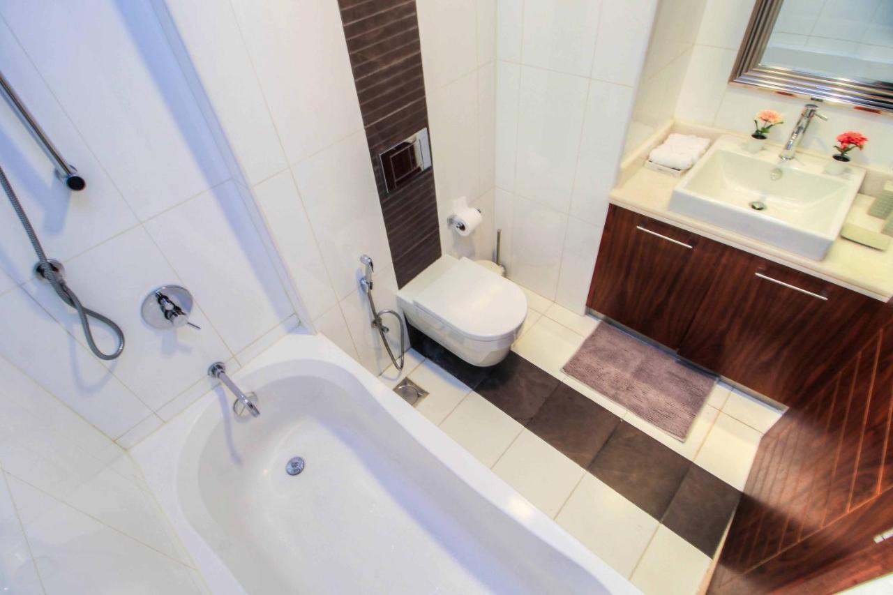 Durrani Homes - Luxurious Studio Near Dubai Mall With Pool View 외부 사진